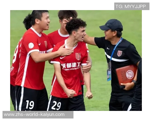 津门虎国脚即将加盟成都蓉城球迷热切期待新赛季表现